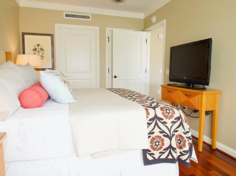 Ocean View One Bedroom At Honua Kai!! Лахайна Екстериор снимка