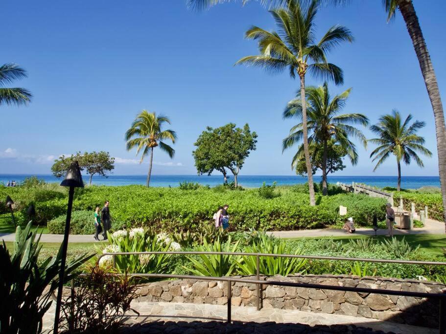 Ocean View One Bedroom At Honua Kai!! Лахайна Екстериор снимка